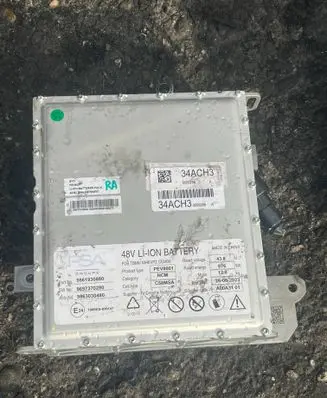 Peugeot 3008 III Hybrid / electric car battery 9861930880 9863030480 9697370280