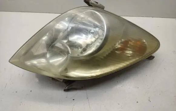 Toyota Corolla Verso E121 Headlight/headlamp 9922679004