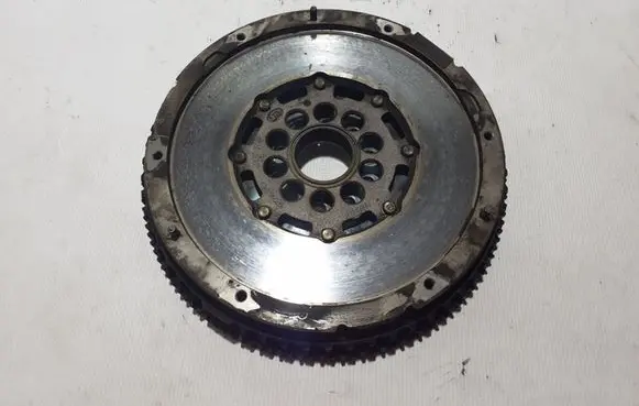 Volvo V60 Dual mass flywheel 31325140