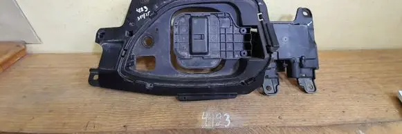 Hyundai Kona I Seat belt trim 0561221564754576
