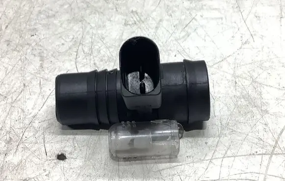 Audi A3 S3 A3 Sportback 8P Breather hose sensor 1J0906391B 3900160898