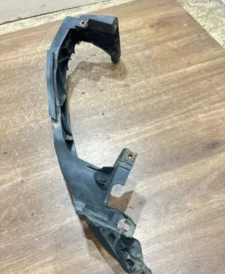 BMW 1 E81 E87 Headlight/headlamp mounting bracket 7120823