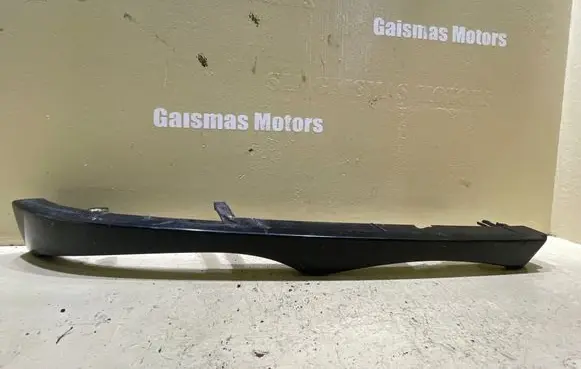 BMW 3 E46 Under headlight/headlamp trim 11460913