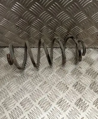 Suzuki Swift I Rear coil spring