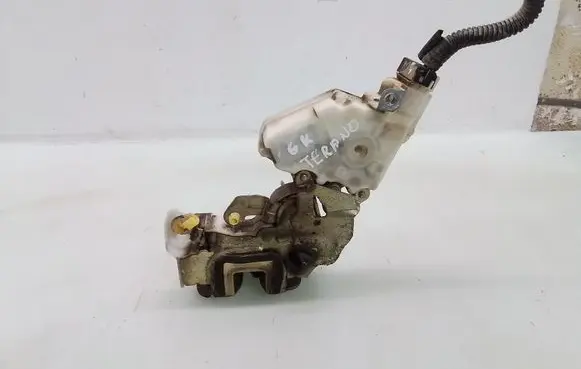 Nissan Terrano Rear door lock