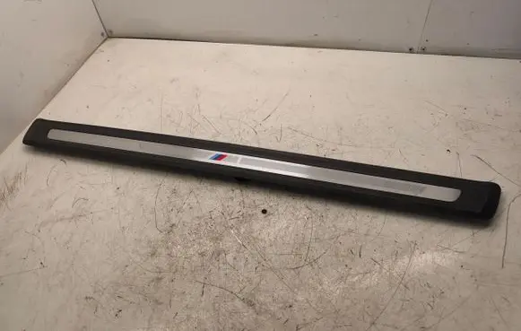 BMW 4 G22 G23 G24 G26 Front sill trim cover 8077315