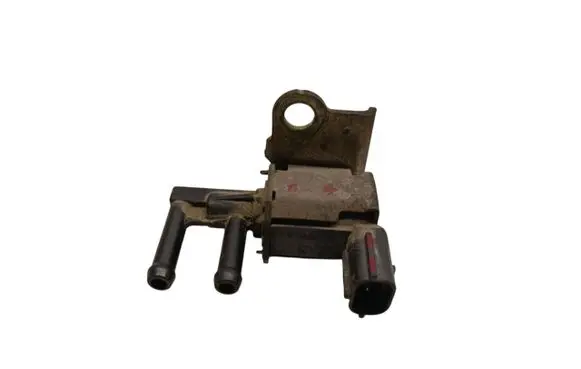 Subaru Impreza II Turbo solenoid valve K5T48376 2Y15