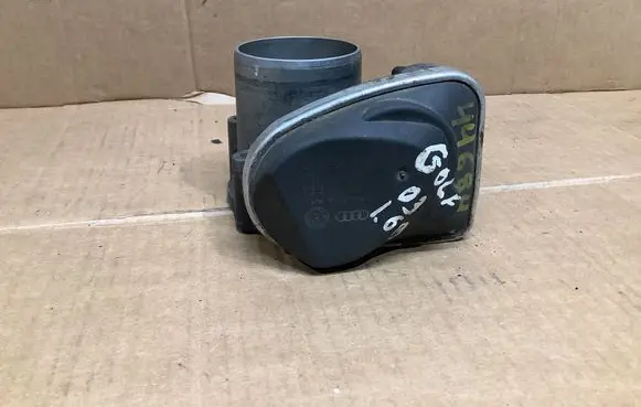 Volkswagen Golf IV Throttle valve 036133062M