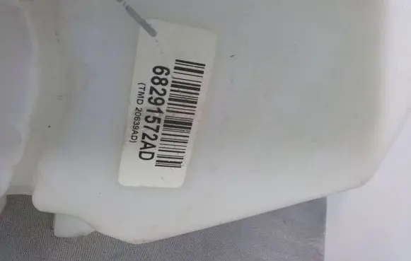 Dodge RAM Windshield washer fluid reservoir/tank 68291572AD TMD20639AD 68638779AA