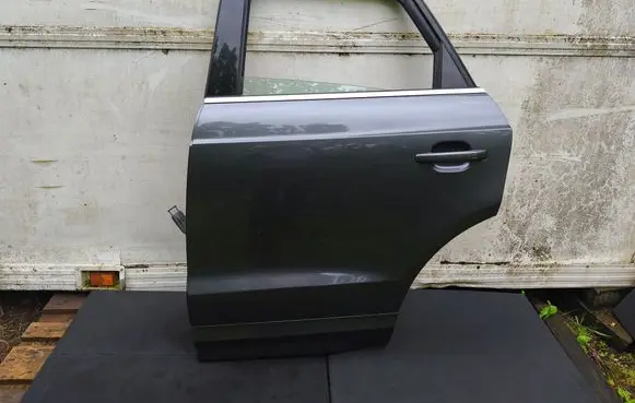 Rear door