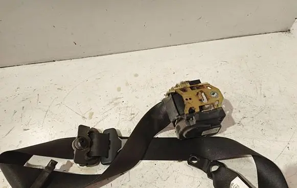 BMW X5 E53 Front seatbelt 040178 304021N