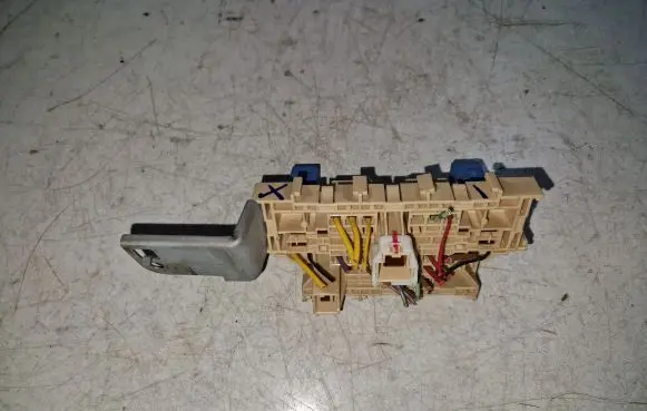 Nissan Qashqai Fuse box set 252309F920