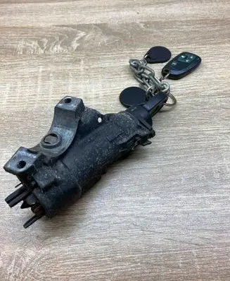 Audi A6 S6 C5 4B Ignition lock 4B0905851C USED WITHKEY