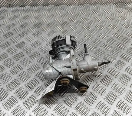 Volkswagen Golf VII Master brake cylinder 0132018018 5QE614307E