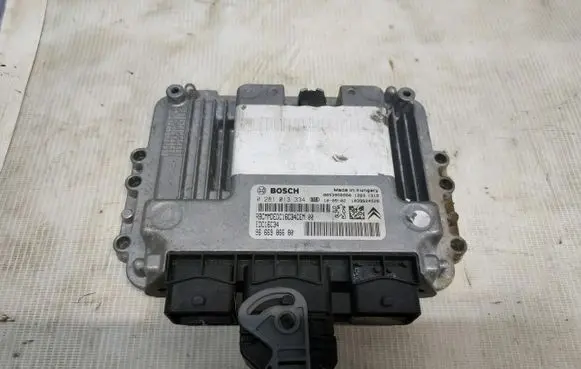 Peugeot 5008 Engine control unit/module ECU 9666986680