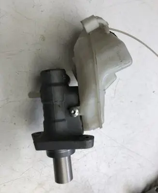 Volvo S60 Master brake cylinder 03350885571