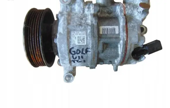 Volkswagen Golf VII Air conditioning (A/C) compressor (pump) 5Q0820803
