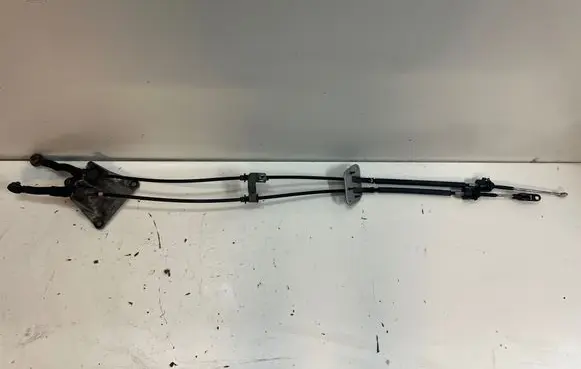 Mazda 3 III Gear shift cable linkage 