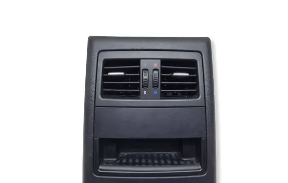 BMW 3 E90 E91 Rear air vent grill 7118049 51167118049