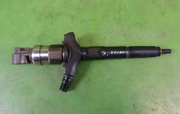 Opel Signum Fuel injector 8-97239161-7