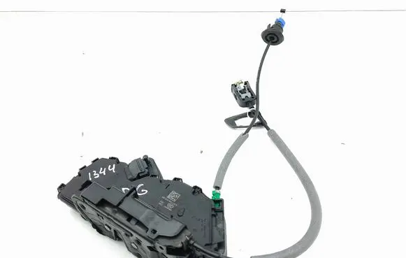 Audi Q3 F3 Rear door lock 5TA839016H A046465