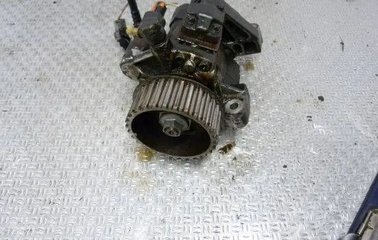 Renault Scenic II - Grand scenic II Fuel injection high pressure pump A2C20000754 5WS40153 8200430599