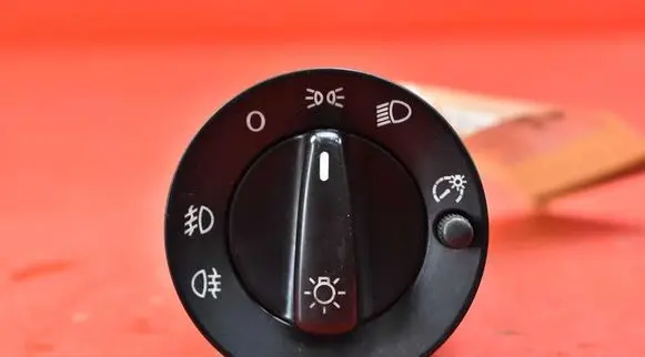 Volkswagen Polo III 6N 6N2 6NF Light switch