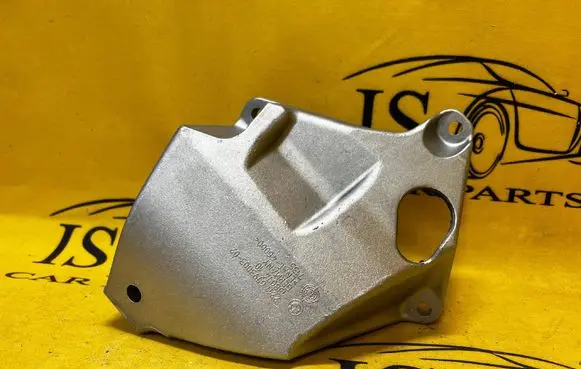 BMW 5 F10 F11 Engine mounting bracket 22116793003 6793003