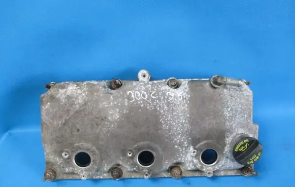Chrysler 300 - 300C Rocker cam cover 