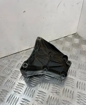 BMW 5 E60 E61 A/C compressor mount bracket 7792202