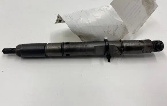 Audi A6 S6 C5 4B Fuel injector 059130201F
