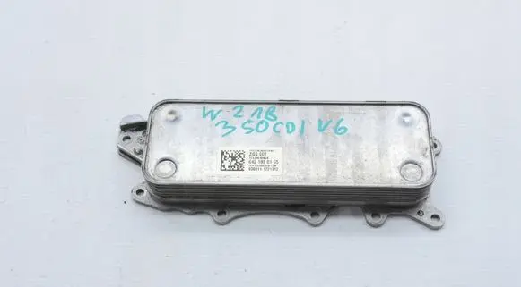 Mercedes-Benz CLS C218 X218 Engine oil radiator 6421800165 ZGS002 0308111221312