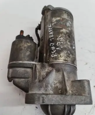 Renault Trafic I Starter motor