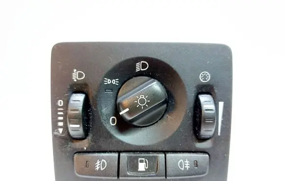 Volvo C70 Light switch 30739300