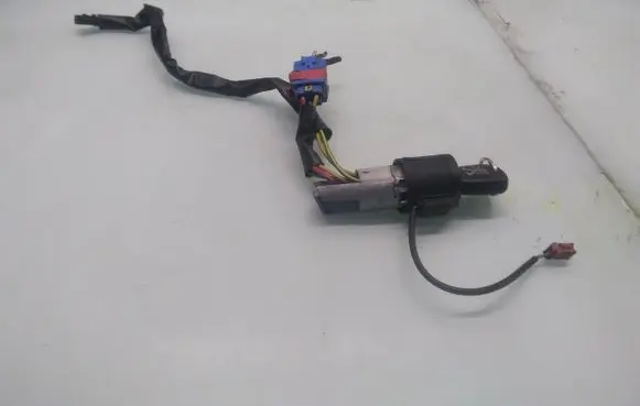 Peugeot 206 CC Ignition lock 9641551180