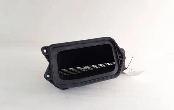 Porsche Macan (95B) Air intake duct part 8K1819904