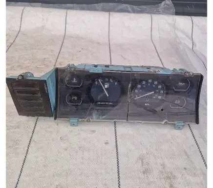 Speedometer (instrument cluster)