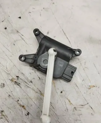 Volkswagen Multivan T5 Air flap motor/actuator 0132801320 230504 52495223