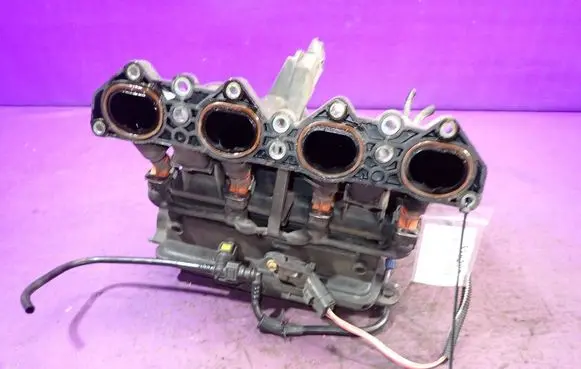 Peugeot 307 Intake manifold 9635885080