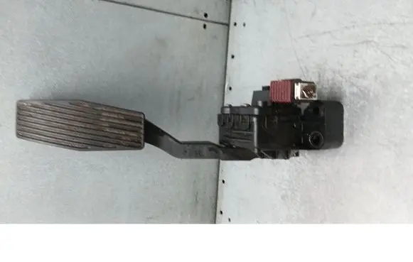 Opel Astra G Accelerator pedal position sensor 9157988BK