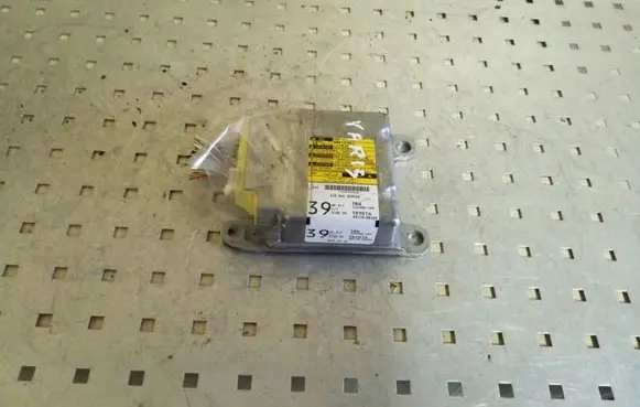 Toyota Yaris Airbag control unit/module 891700D160