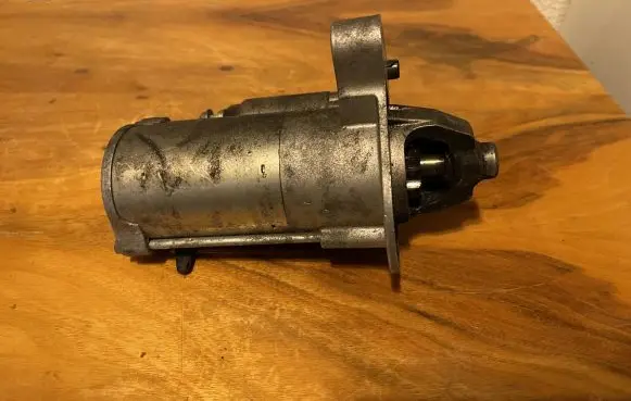 Volvo V40 Starter motor 30644972