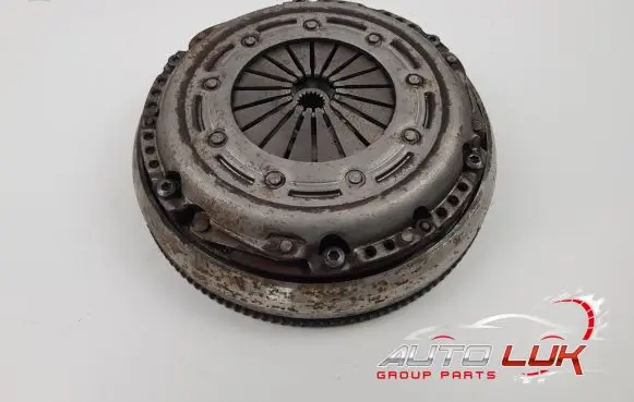 Citroen C4 Cactus Dual mass flywheel 9686038280