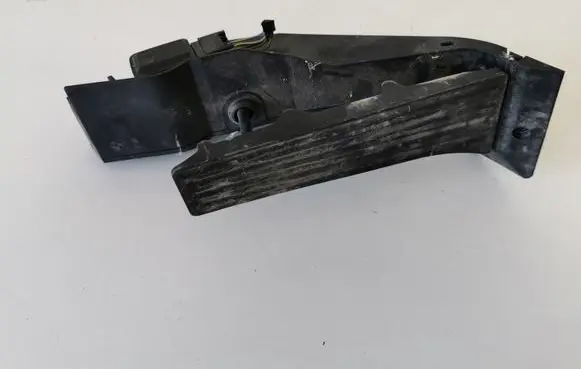 BMW 7 E65 E66 Accelerator throttle pedal 6766930
