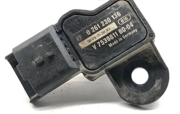 Peugeot 308 SW Air pressure sensor 0261230136