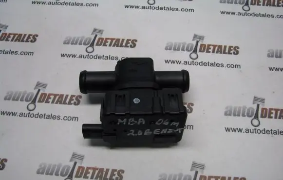 Mercedes-Benz B W245 Engine coolant pipe/hose A1698300184