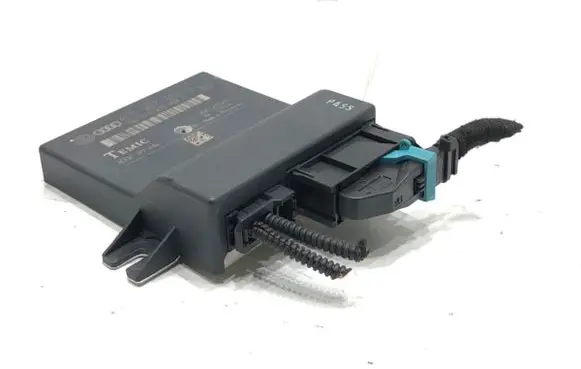 Audi A6 S6 C6 4F Gateway control module 4F0907468B