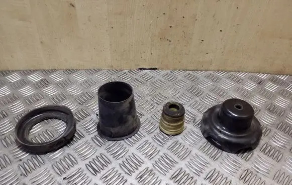 Mini Cooper Countryman R60 Coil spring/strut mount 