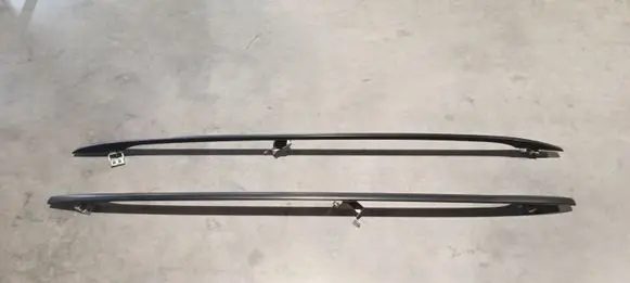Volkswagen PASSAT B7 Roof bar rail 3C9860025