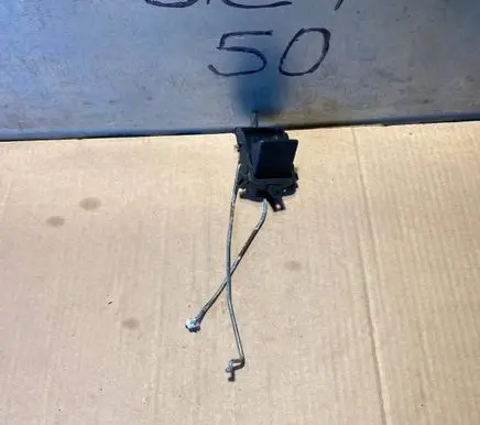 Mercedes-Benz E W124 Other trunk/boot trim element 1247660564
